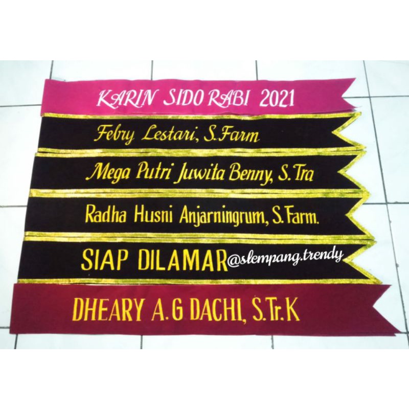 Selempang Wisuda Murah Semarang font bordir timbul (1-2 Hari Jadi)