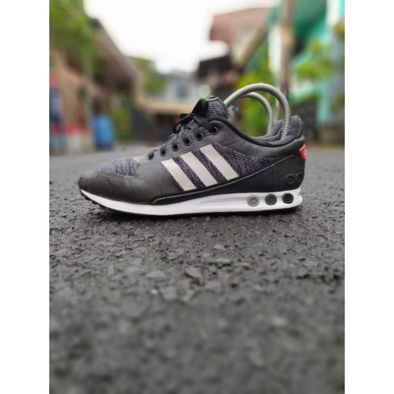 Sepatu Adidas LA Trainer ll F34272 Original (Second)
