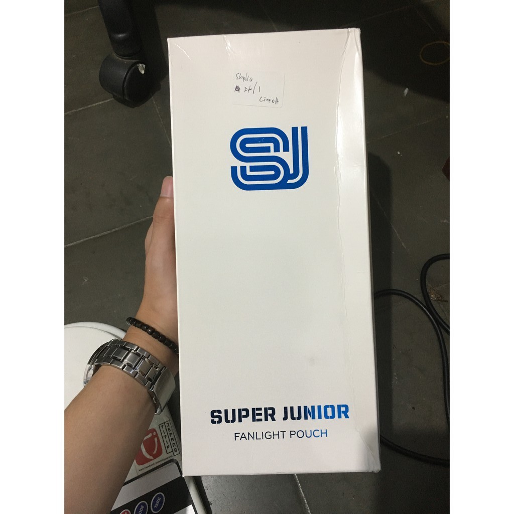 SUPER JUNIOR Official Fanlight Pouch