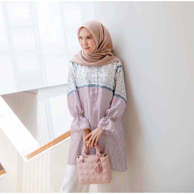 Negri blouse by Vanilla Hijab