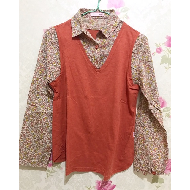 PRELOVED ATASAN EXIT / KEMEJA EXIT WANITA