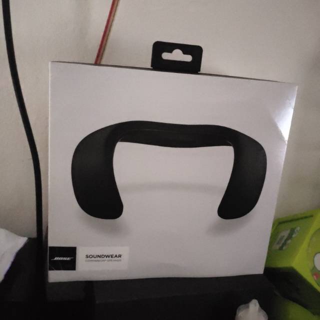 bose soundwear speaker portable bluetooth