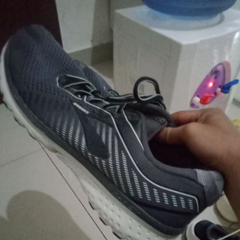 Size 48 Brooks ghost 12 original