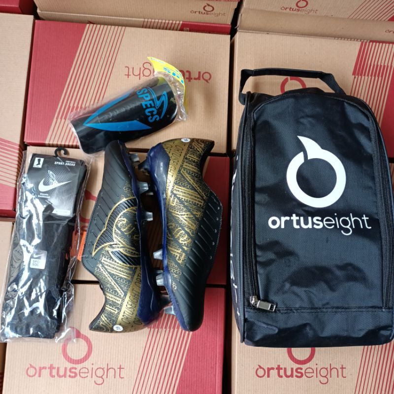 PAKET KOMPLIT Sepatu Bola Ortus terbaru (bisa cod)