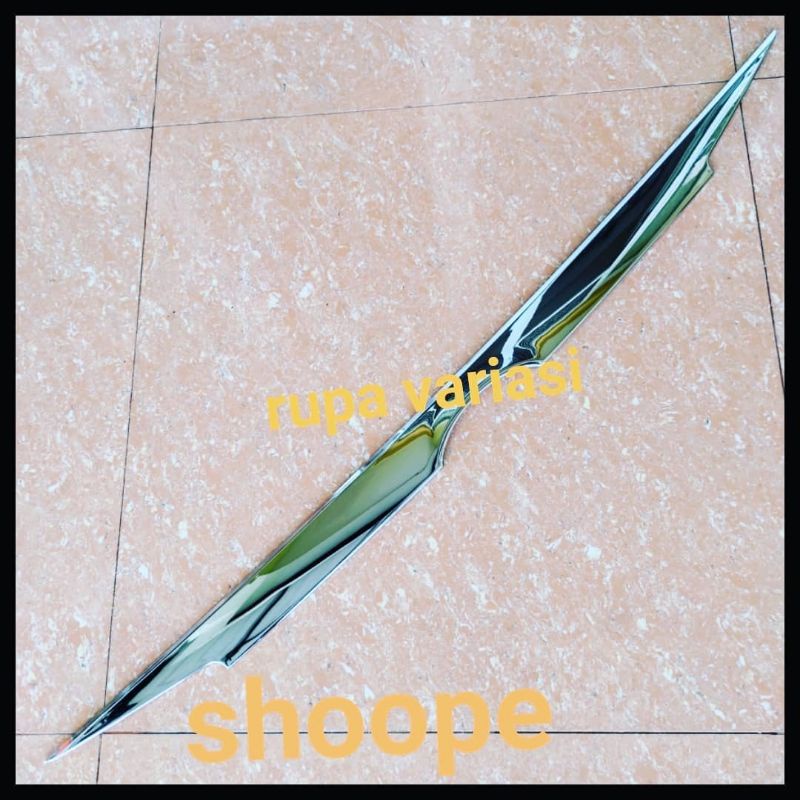 lis list kaca pintu bagasi belakang trundlite inova innova reborn ribon 2016 sampai 2025 tempel chrome 2017 2018 2019 2020 2021 2022 2023 2024 tipe E G Q V diesel venturer