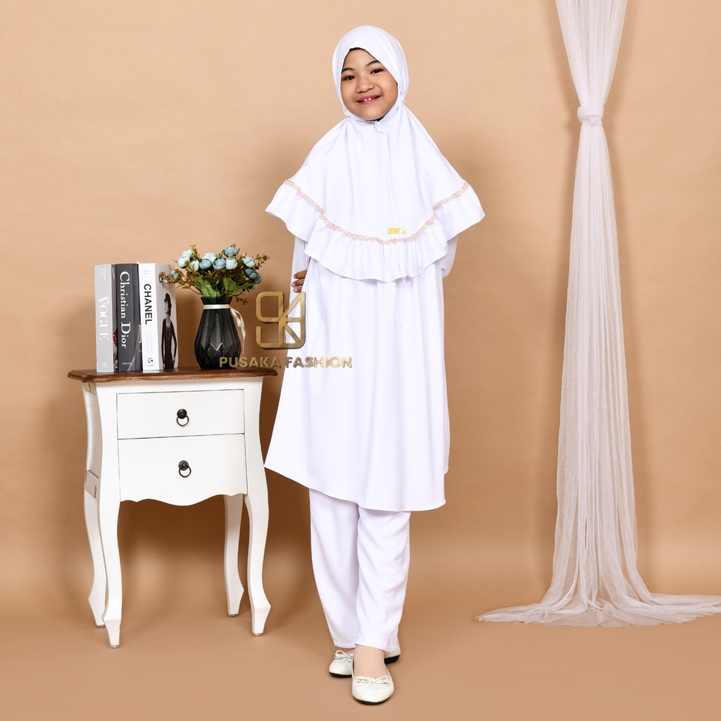 QILA TUNIK 3 IN 1 ANAK PEREMPUAN MUSLIM SETELAN CELANA DAN HIJAB KHIMAR  BAJU ONE SET KIDS BUSANA MUSLIMAH KID STELAN CLANA SET KERUDUNG JILBAB DRESS UNTUK ANAK USIA 4 12 TAHUN WARNA PUTIH HITAM WHITE BLACK atasan blouse anak shakila 2022 terbaru murah