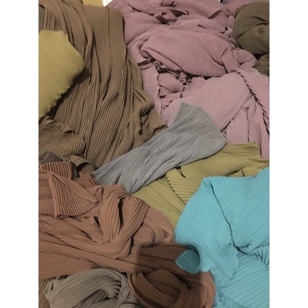 [TANPA GARIS TENGAH] FULL PLISKET PASHMINA pashmina plisket ceruty babydoll pasmina plisket-Smoke