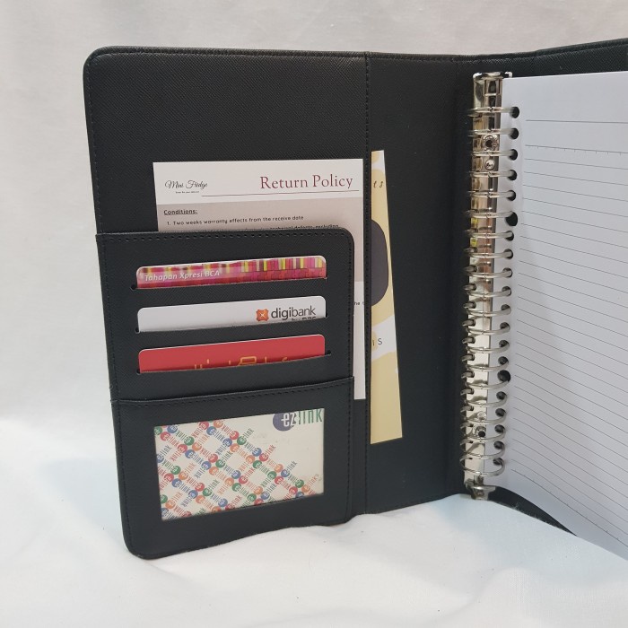 

Mudah Paket Binder Kulit Polos Eksklusif Loose Leaf Garis Polos B5 26 Ring Trendi