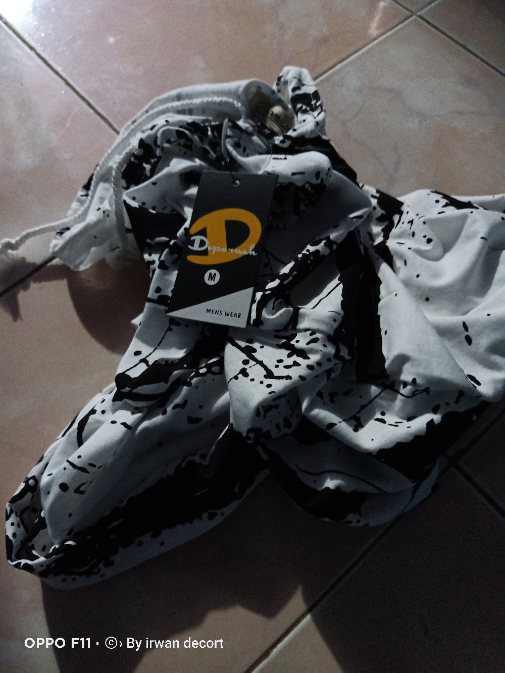 Kaos Hoodie Original Lengan Pendek Motif Abstrak, Kupluk Distro, Kaos Hoodie Surfing Galaxy