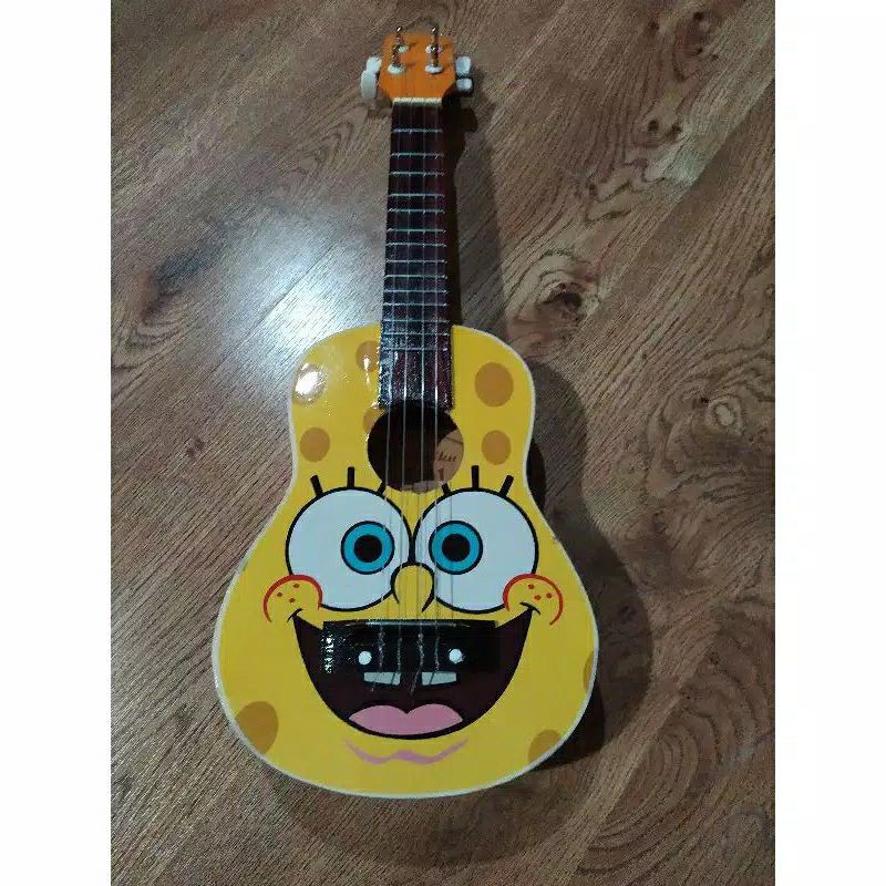 PROMO PAKET UKULELE  TERMURAH //@ PAKET UKULELE SENAR 4  // UKULELE SENAR 4 KARAKTER / KARTUN MURAH PACKING AMAN &amp; BERGARANSI JIKA RUSAK / GITAR UKULELE  4 SENAR KENTRUNG KENCRUNG TERLARIS / GITARLELE GITAR LELE - GARANSI PENGIRIMAN  -  PACKING  AMAN