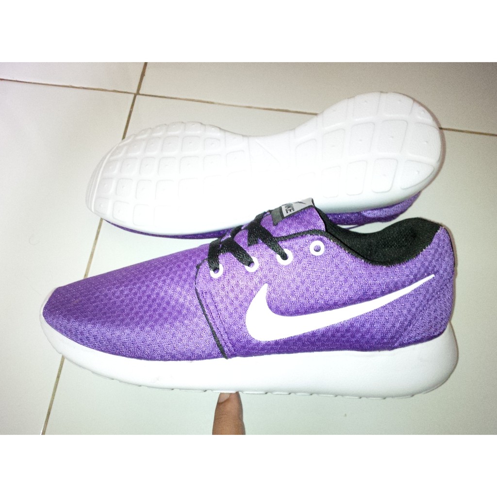 Sepatu Nike murah. Nike roserun murah. sepatu nike pria murah. Sepatu sport olahraga running murah