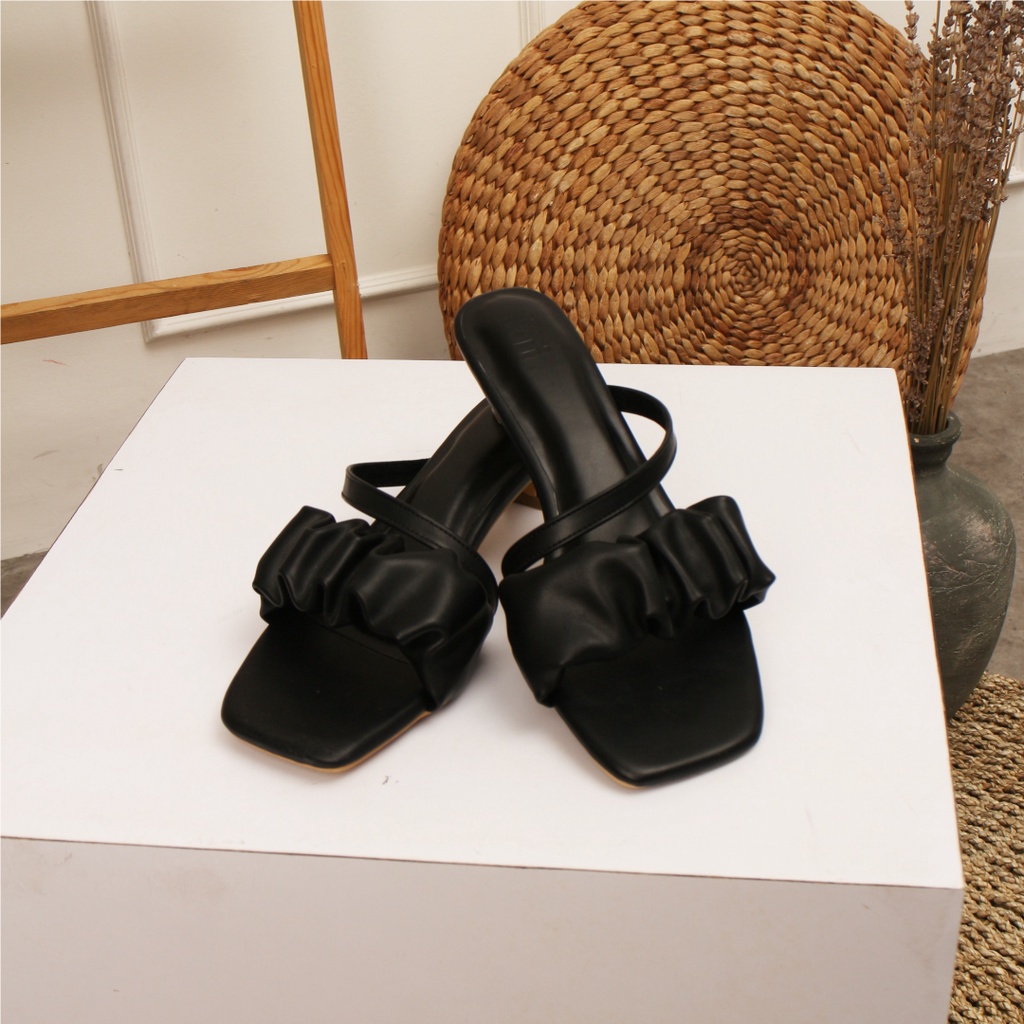 FOI Candice Jet Black Sandal Heels 3 cm Wanita