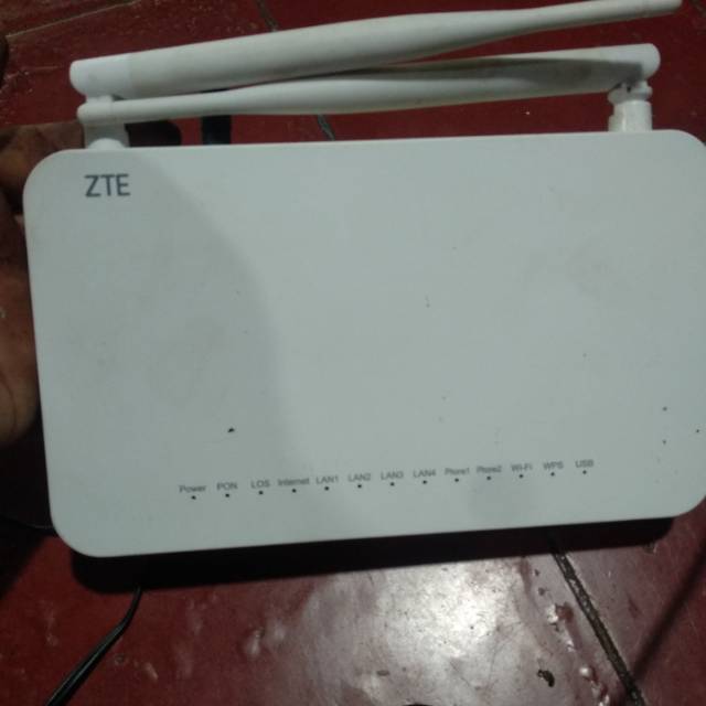 Router/modem ZTE F609 (ORI) bekas