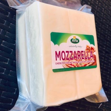 

(BISA COD) Keju Mozzarella Arla 500g Topping Pizza SALE Kode 1134