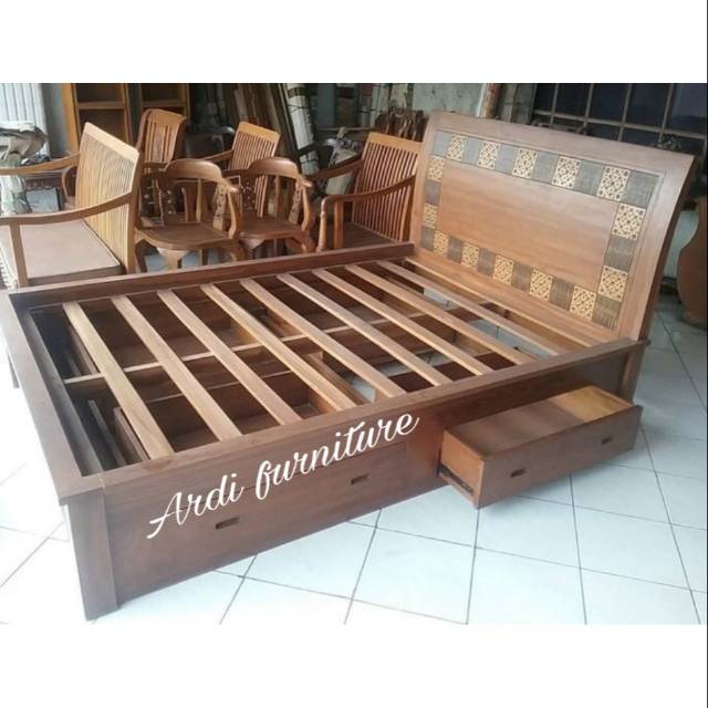 Dipan 4 laci,ranjang minimalis,bale kayu divan