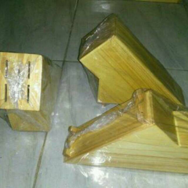 Tempat Pisau / Wadah Pisau dari Kayu Pinus (hi-grade)