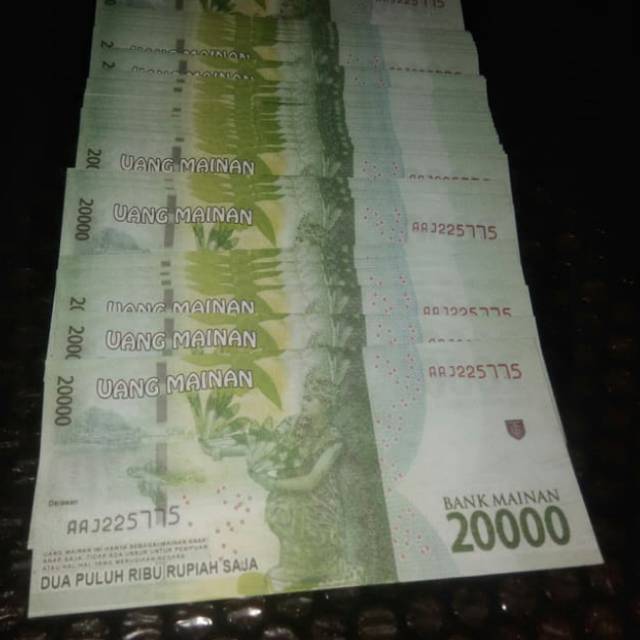 Uang kertas mainan pecahan 20.000 rupiah