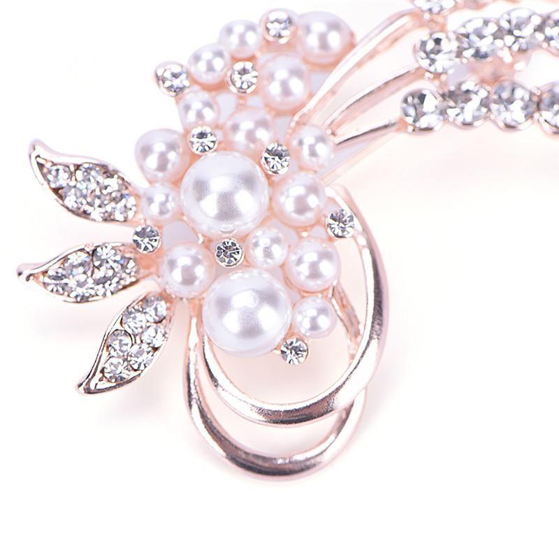 Bros Pin Bentuk Bunga Aksen Mutiara Berlian Imitasi Gaya Vintage