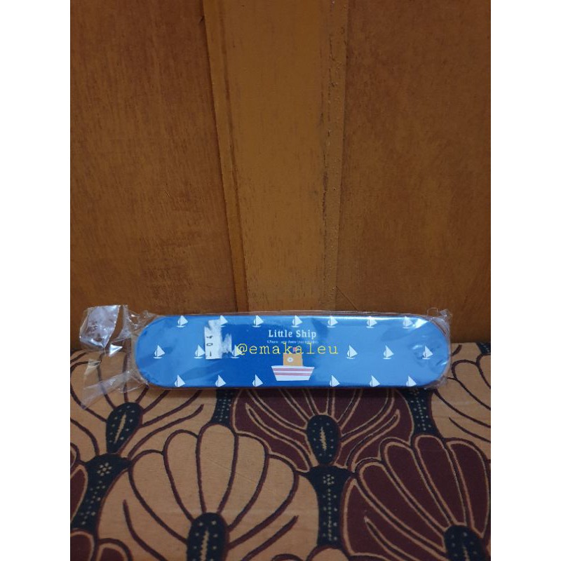 

Kotak Pensil/Pulpen Import