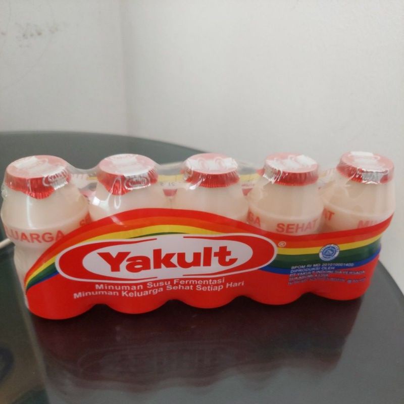 

Yakult Minuman Probiotik