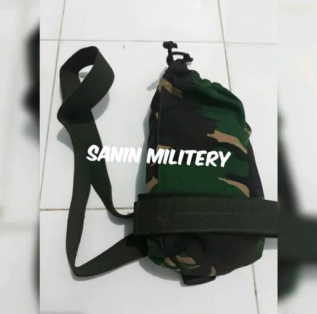 Webbing Carabiner Delta Screw Figure 8 Jatah Tni / Carabiner jatah TNI