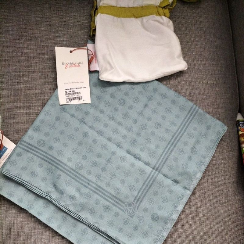 ria miranda monogram scarf blue reject new