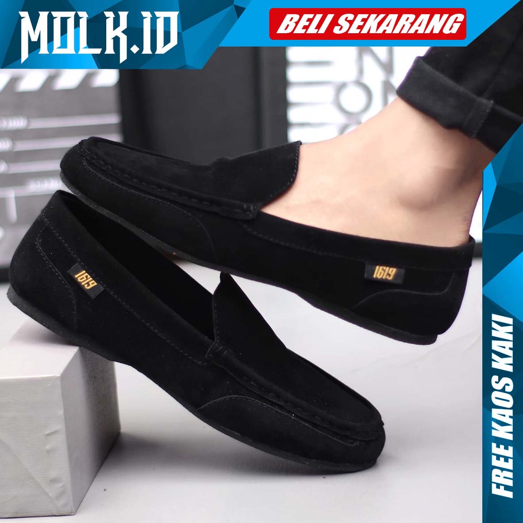 MOLK Sepatu Slip On Pria Casual Kulit Sintetik Slop Hitam Cowok Trendy Simple Original Footwear