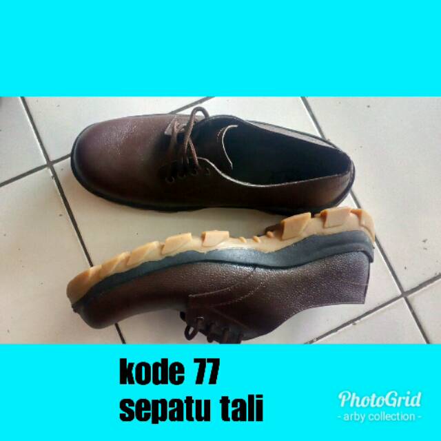 Sepatu tali kulit pria garutan