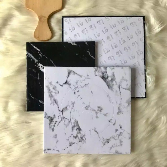 

ALAS TART NICHOLE MARBLE PUTIH MRK