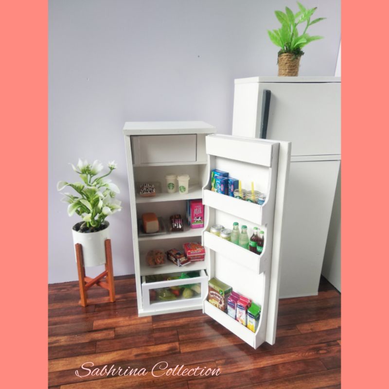 Miniatur Lemari Es Kulkas Boneka/Action Figure