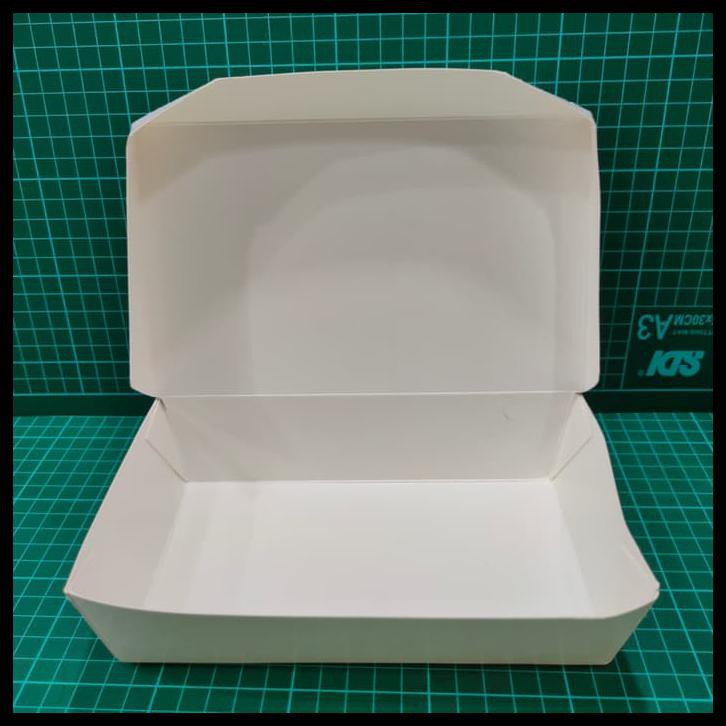 LUNCH BOX PAPER MEDIUM ERGOPAK (ISI 100)