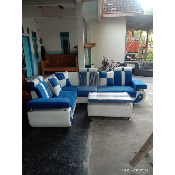 SOFA L MINIMALIS PUTIH KOMBINASI BIRU