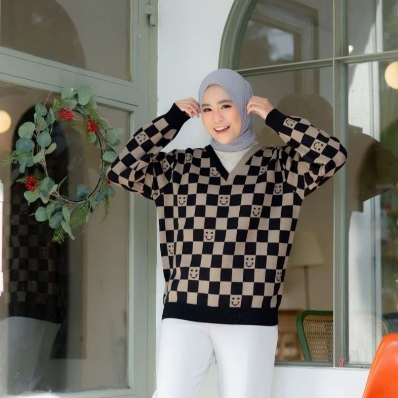 AZKIA SWEATER RAJUT OVERSIZE MOTIF CATUR SMILE / Atasan Rajut Premium Wanita Murah