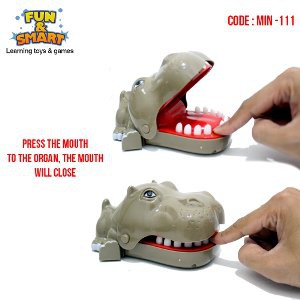 BITE HAND Crocodile Dentist Game Finger Bite Mainan Gigi Taring Buaya Gigit Running Man   MIN 111