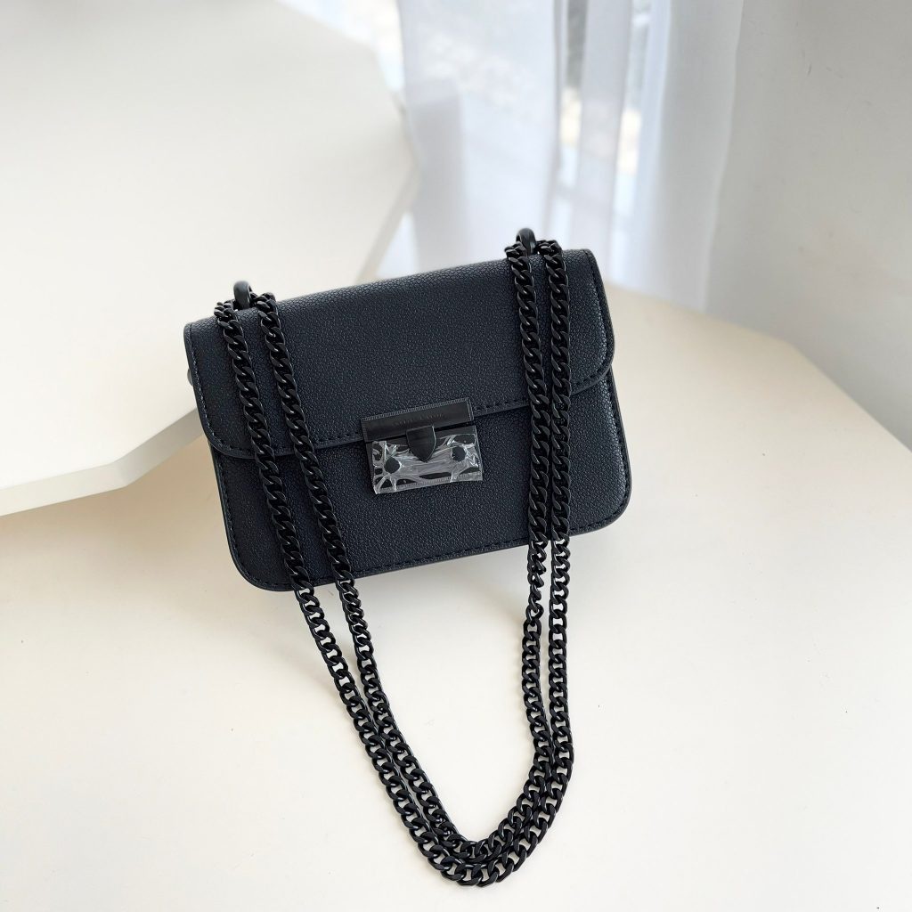 C936 Tas Selempang Import CK Push Lock Chain Crossbody Bag