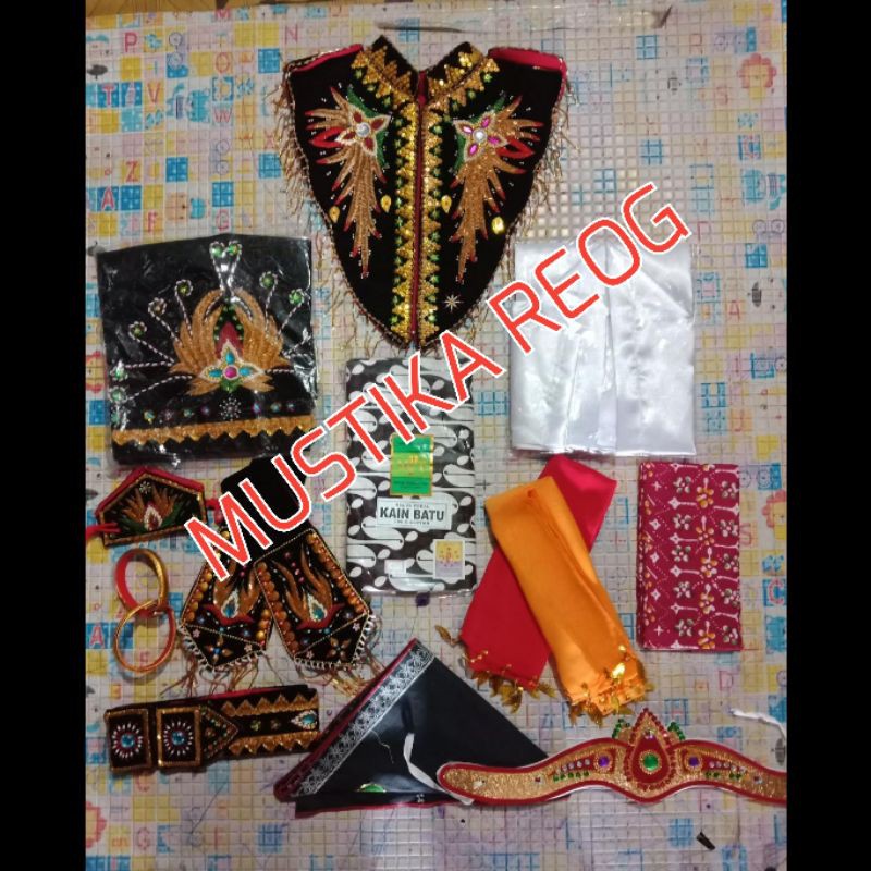 pakaian jatil. pakaian jaranan. pakaian celeng. pakaian senterewe. kostum jatil. kostum jaranan