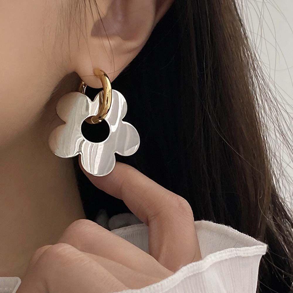 Agustinina Bunga Telinga Gesper Glossy Fashion Perhiasan Manis Keren Warna Emas Ear Studs Geometris Logam Sliver Color Hoop Earrings