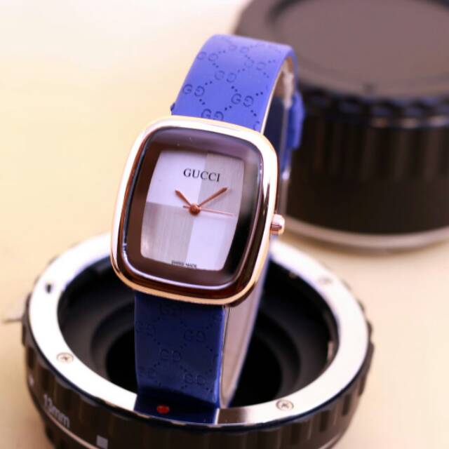 Jam tangan wanita gucci kulit