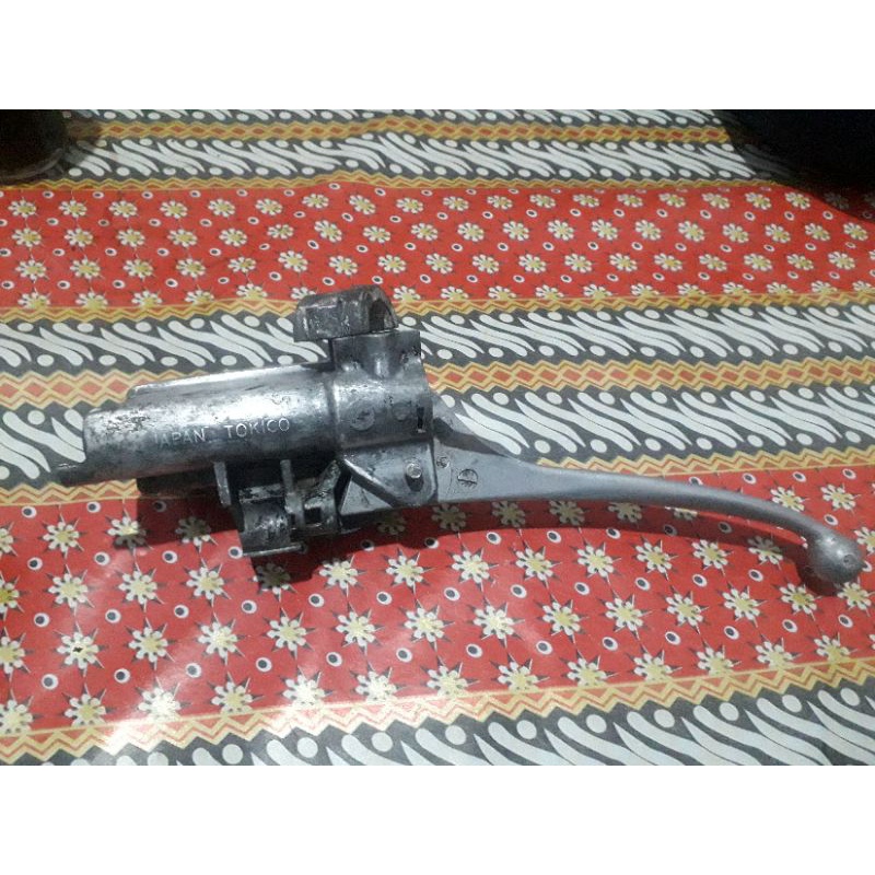 Kaliper dan Hendel Kopleng Binter Mercy