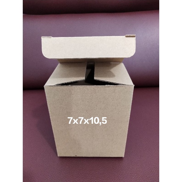 

Kardus PackingDie Cut 7x7x10,5 utk lilin aromaterapi dan aksesoris MIN ORDER 10PCS