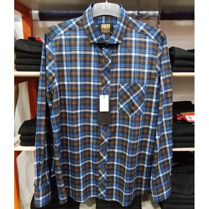 Carlos Moreno Kemeja Casual 01