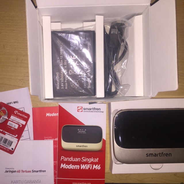Smartfren Modem Wifi (mifi)  Router M6 Smartfren Andromax Mifi 4 G Lte M6