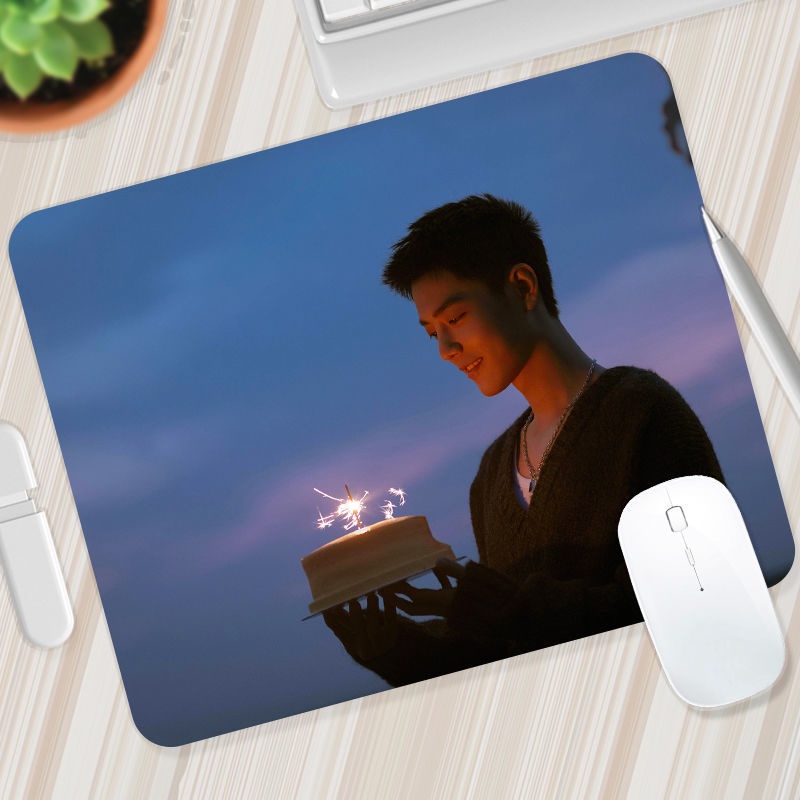 Mouse Pad Ukuran Kecil Portable Untuk Meja Komputer