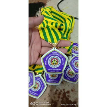 

Medali_Wisuda