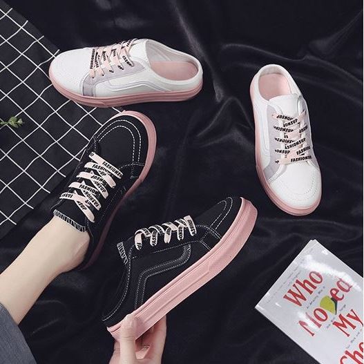 Sepatu Sneakers Mules Stylish Kekinian