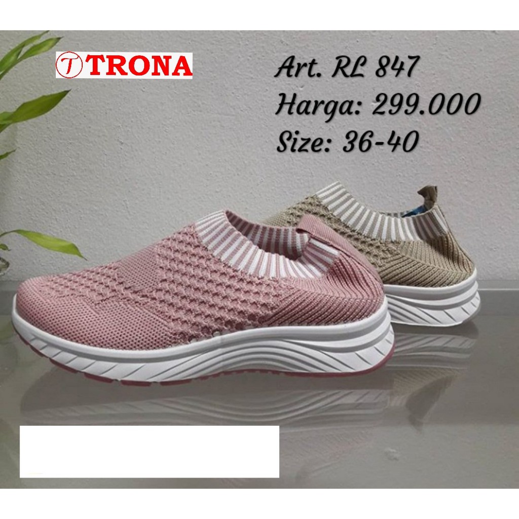 Sepatu Slip On Wanita Iora RL 847