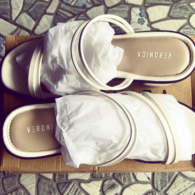 veronica shoes