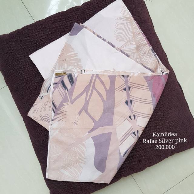 Kamiidea Rafae scarf silver pink