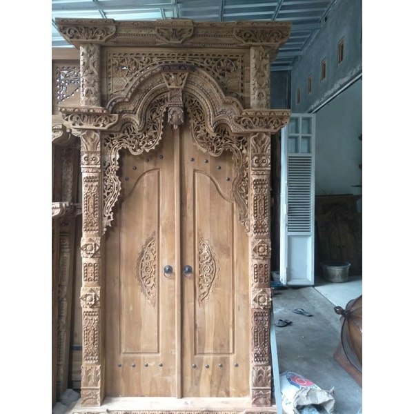 kusen + pintu gebyok minimalis