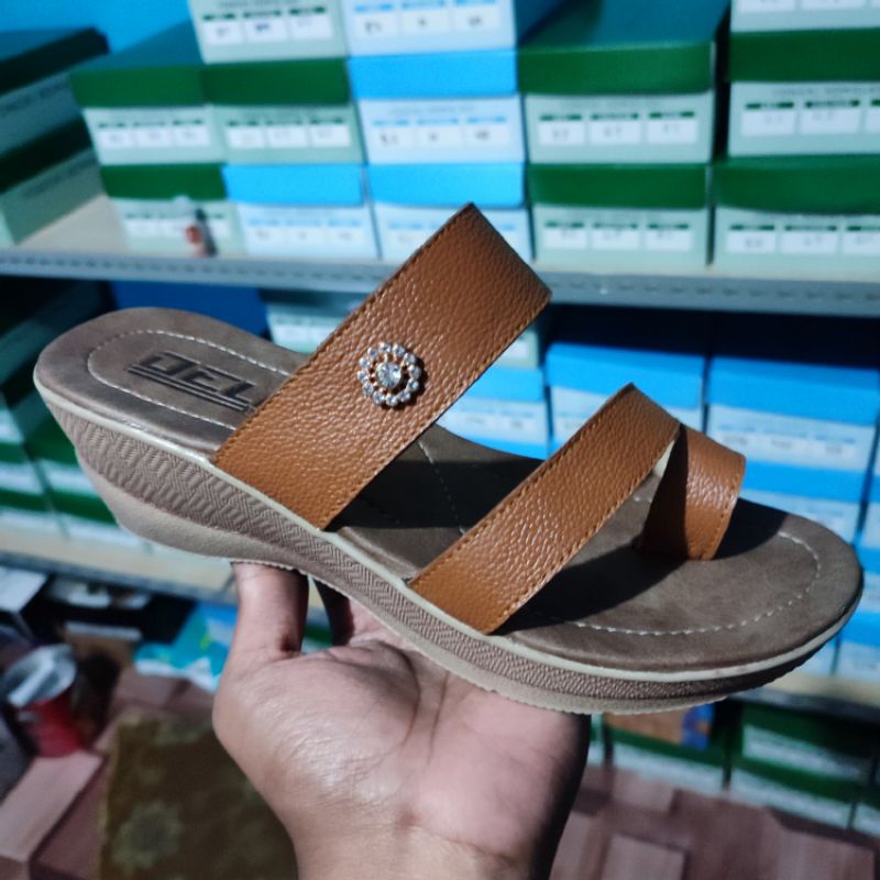 Sandal wanita kulit asli wedges Terbaru kekinian